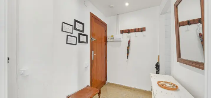 Sale of middle floor apartment in Benalmadena Costa 4