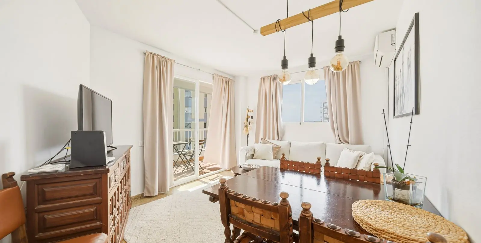 Sale of middle floor apartment in Benalmadena Costa 10