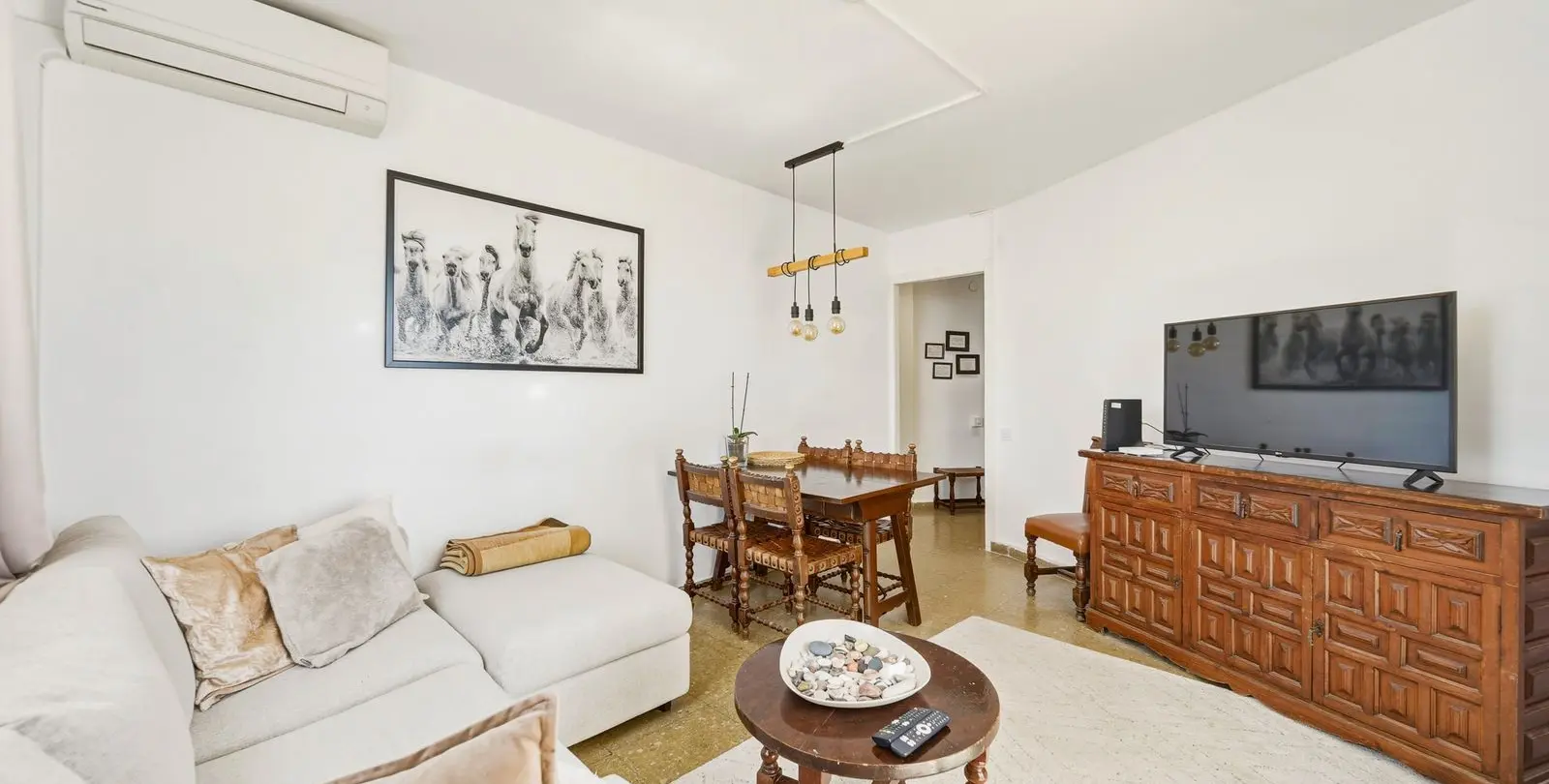 Sale of middle floor apartment in Benalmadena Costa 11