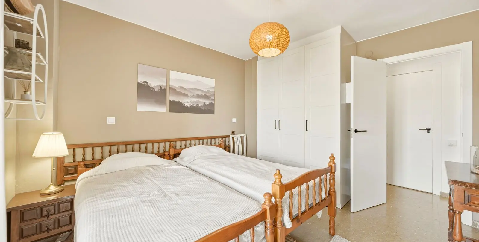 Sale of middle floor apartment in Benalmadena Costa 15