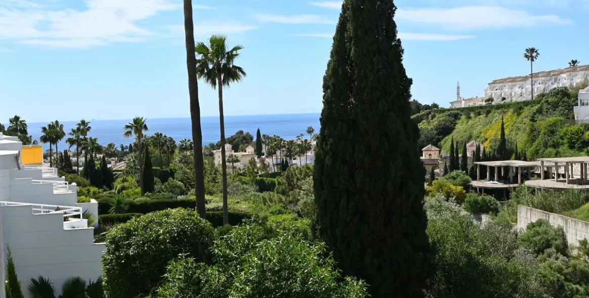 Venta de adosado en Calahonda 1