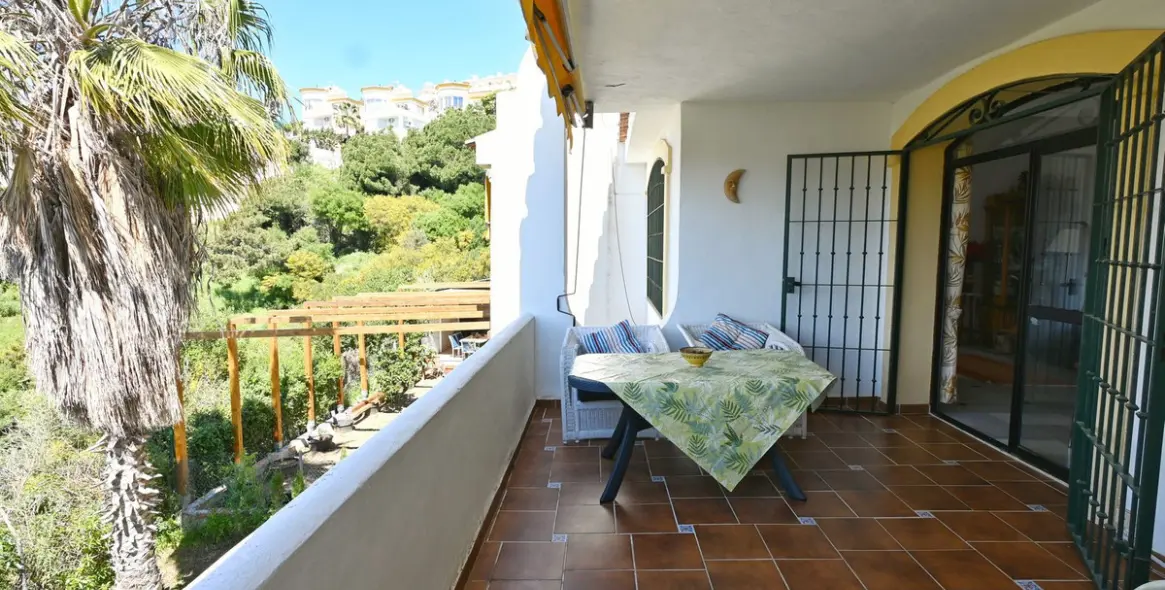 Venta de adosado en Calahonda 2