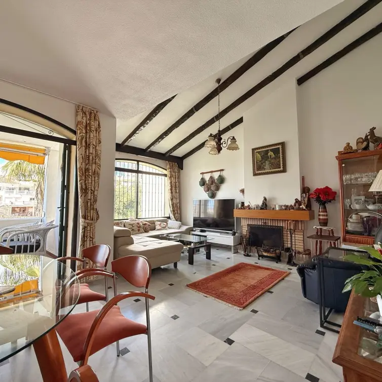 Sale of townhouse in Calahonda