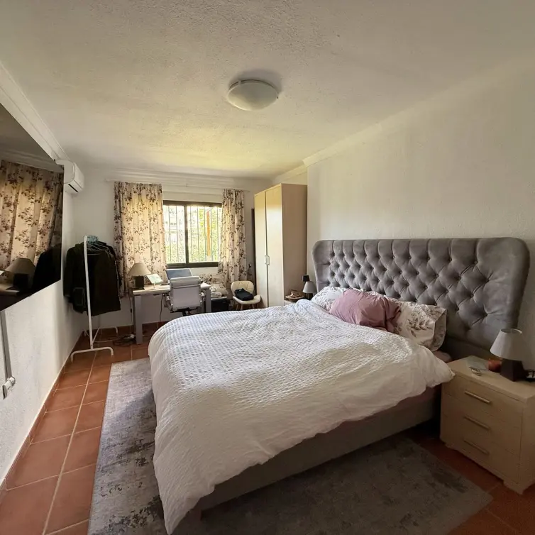 Sale of townhouse in Calahonda