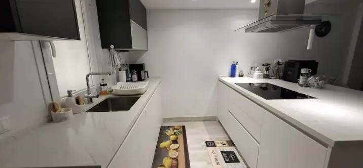 Sale of middle floor apartment in Marbella 1