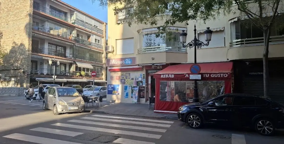 Sale of middle floor apartment in Marbella 22