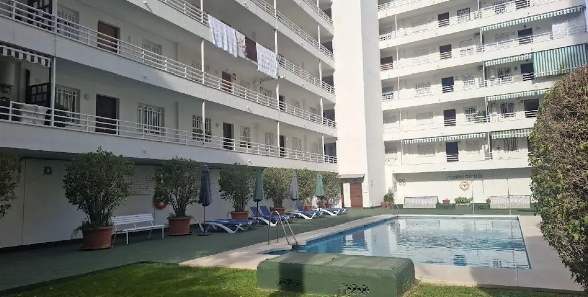 Sale of middle floor apartment in Marbella 23