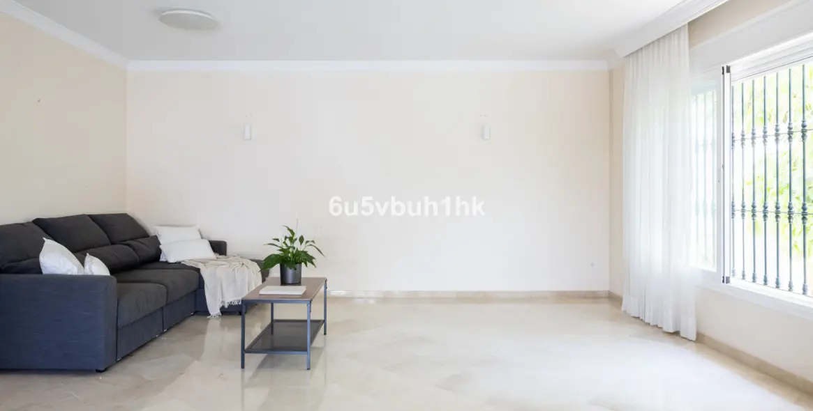 Sale of townhouse in San Pedro de Alcántara 6