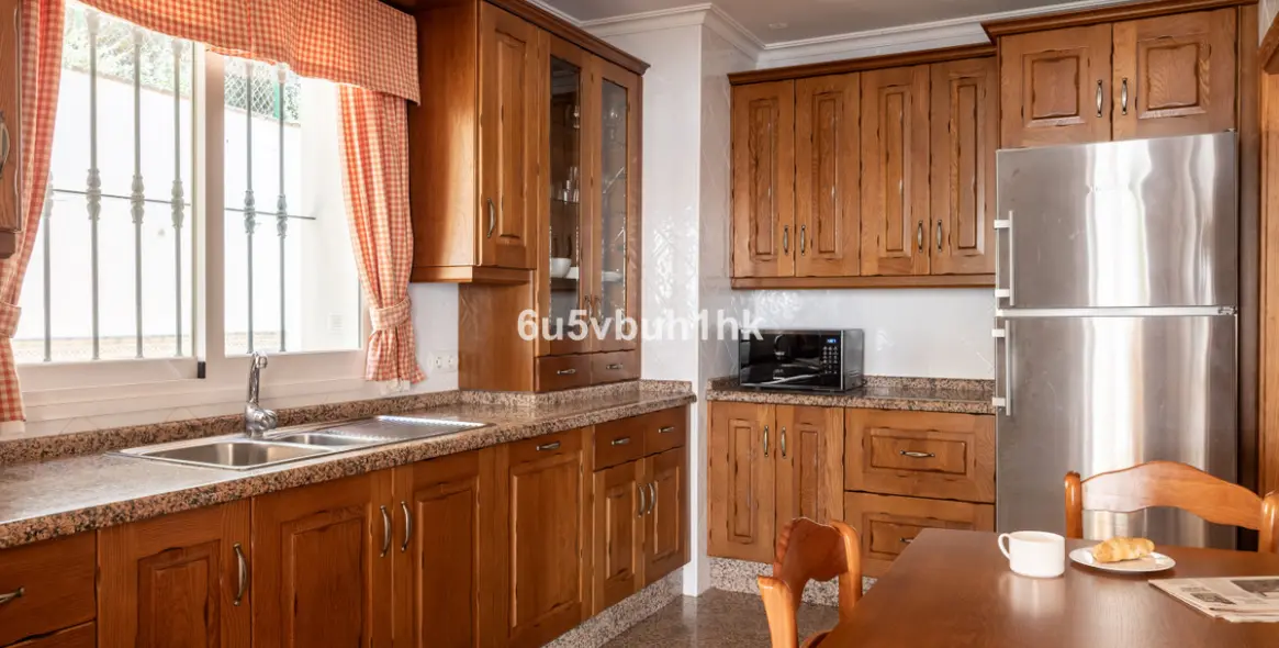 Sale of townhouse in San Pedro de Alcántara 9