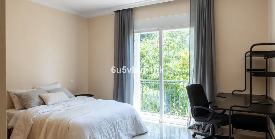 Sale of townhouse in San Pedro de Alcántara 25