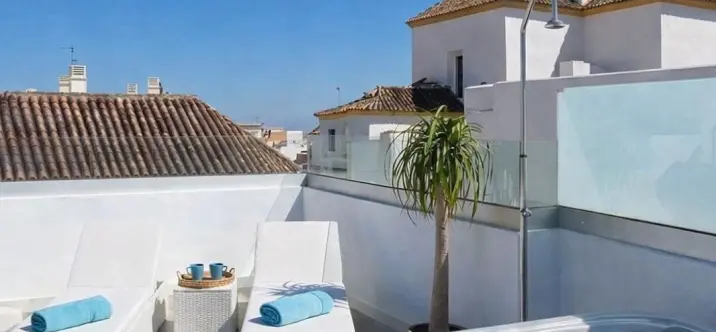 Sale of townhouse in Estepona 1