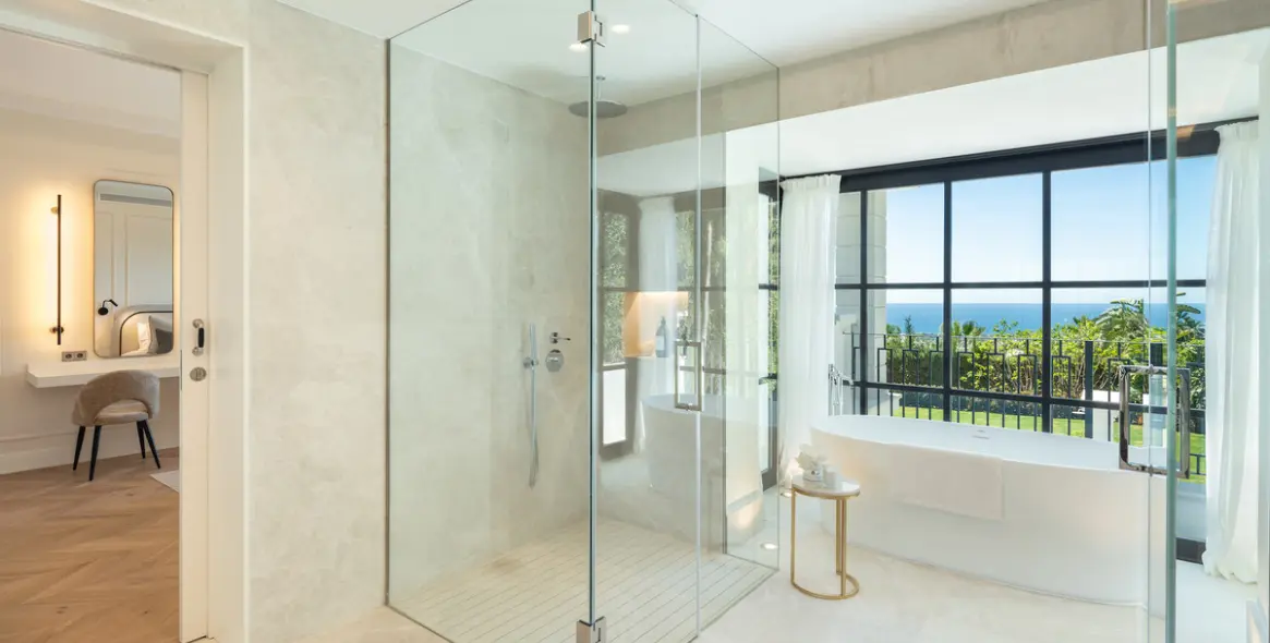 Long-term rent of detached villa in Sierra Blanca 6