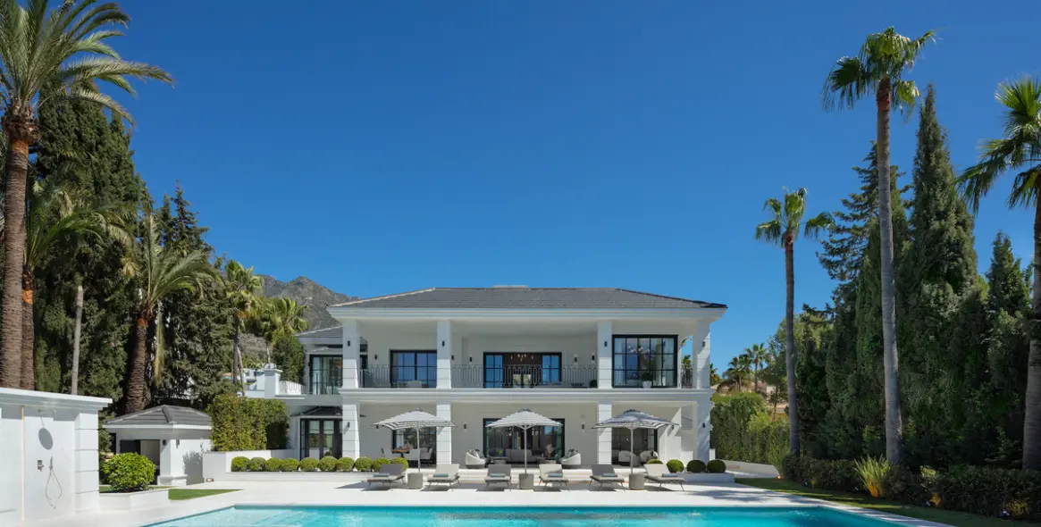 Long-term rent of detached villa in Sierra Blanca 34