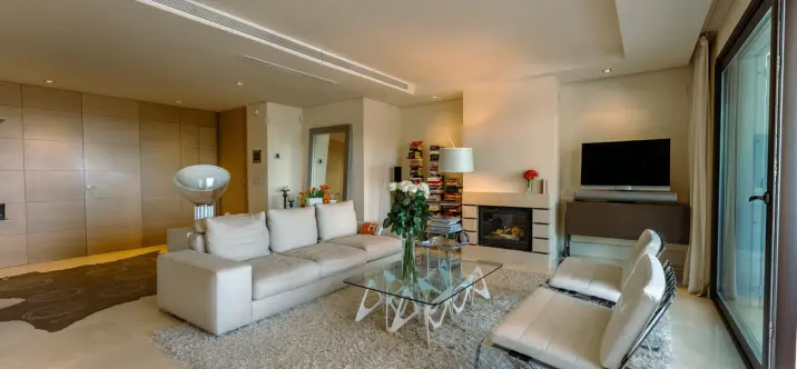 Long-term rent of middle floor apartment in La Quinta 1