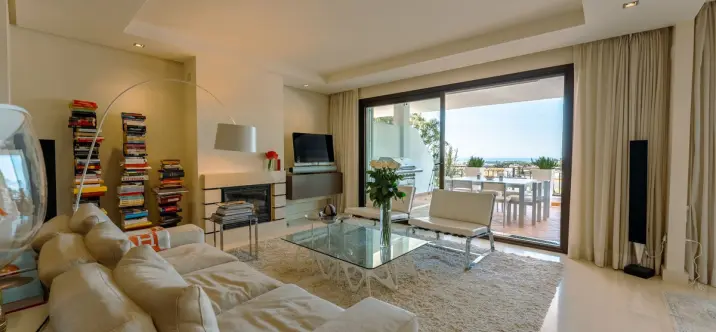 Long-term rent of middle floor apartment in La Quinta 3