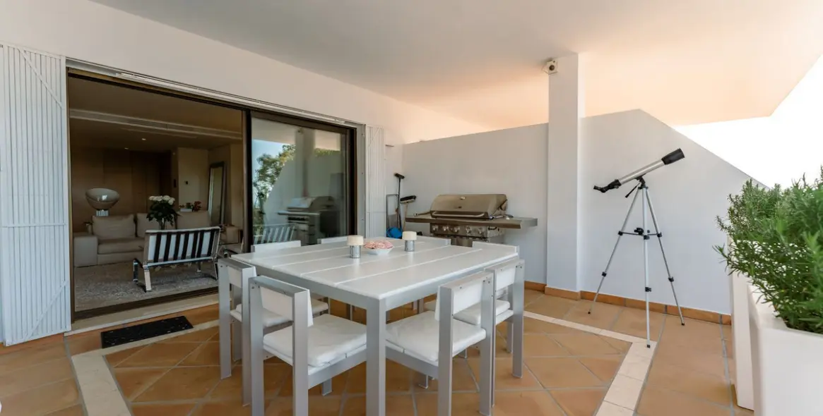 Long-term rent of middle floor apartment in La Quinta 6