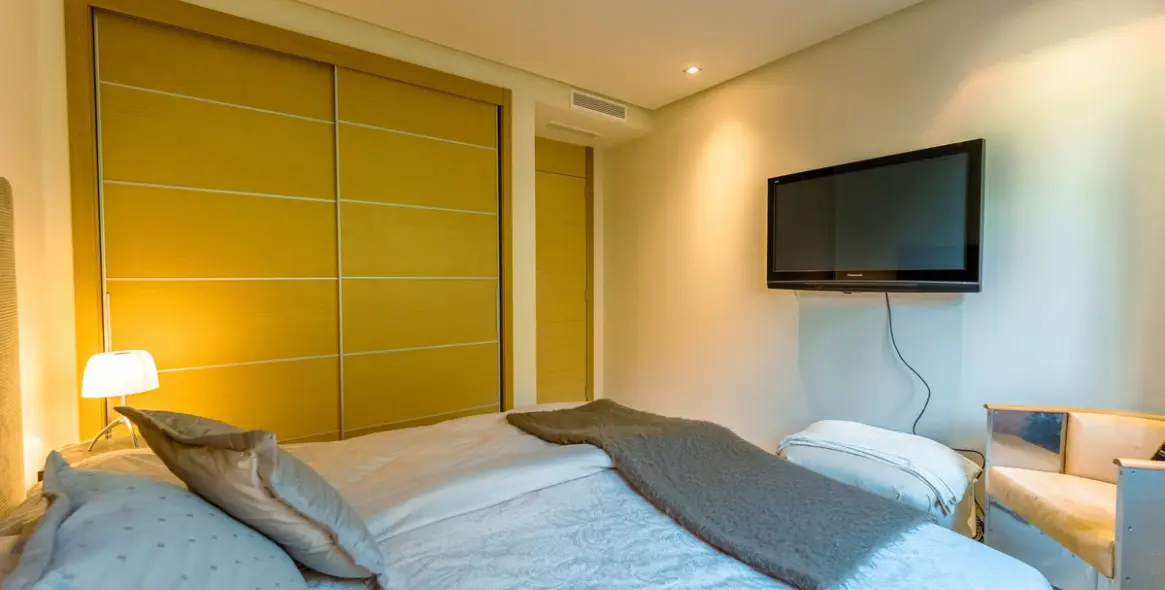 Long-term rent of middle floor apartment in La Quinta 13