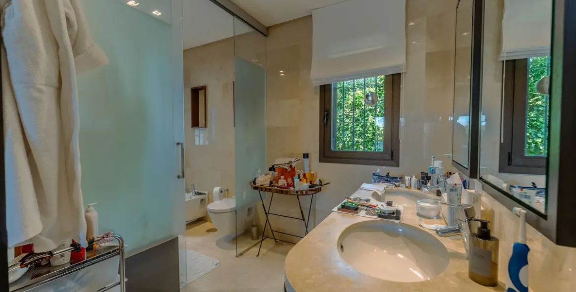 Long-term rent of middle floor apartment in La Quinta 17