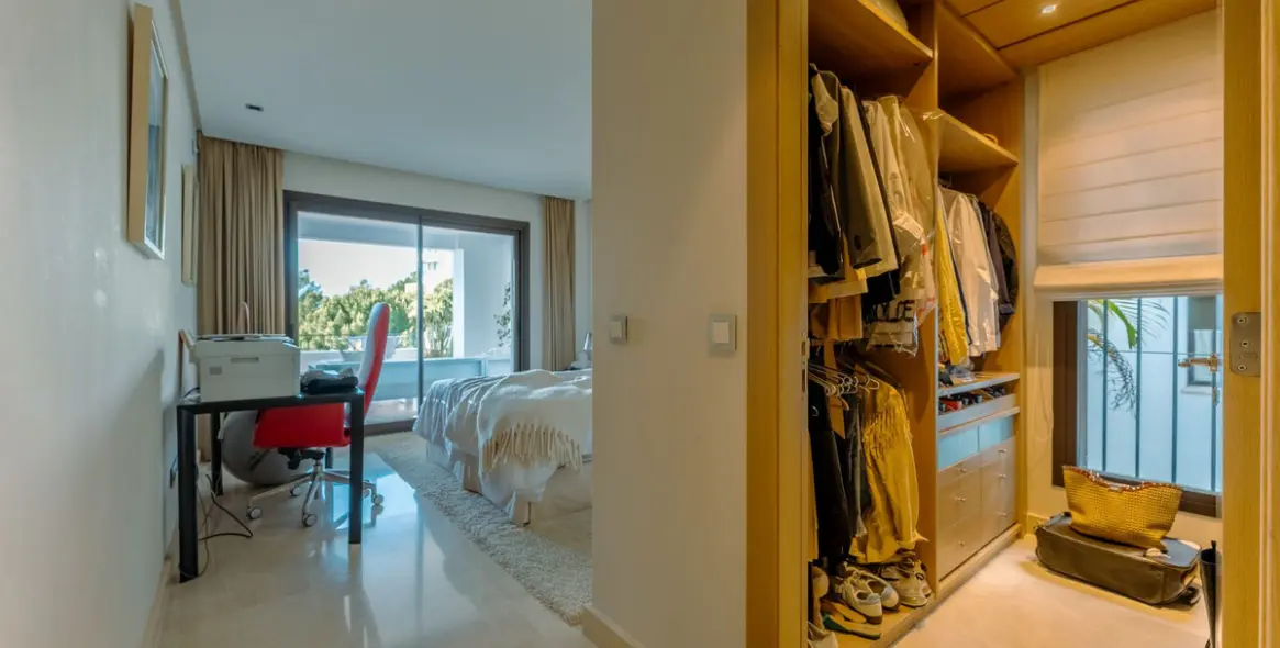 Long-term rent of middle floor apartment in La Quinta 20