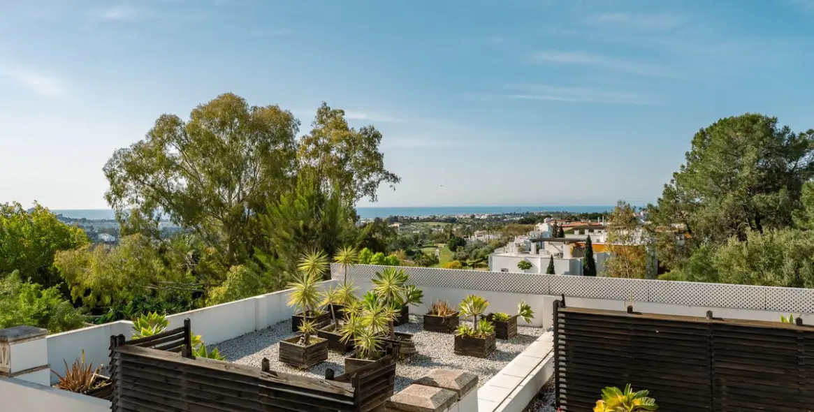 Long-term rent of middle floor apartment in La Quinta 25