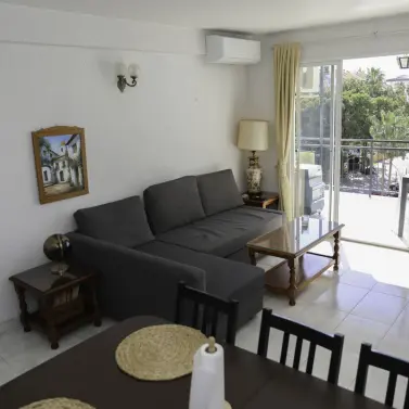 Venta de apartamento en planta media en Los Boliches