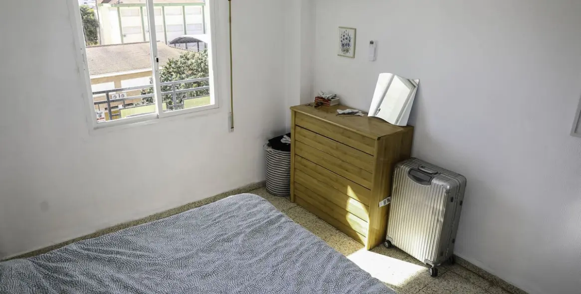 Venta de apartamento en planta media en Los Boliches 21