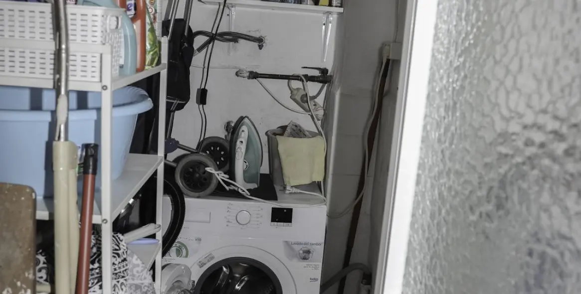 Venta de apartamento en planta media en Los Boliches 28