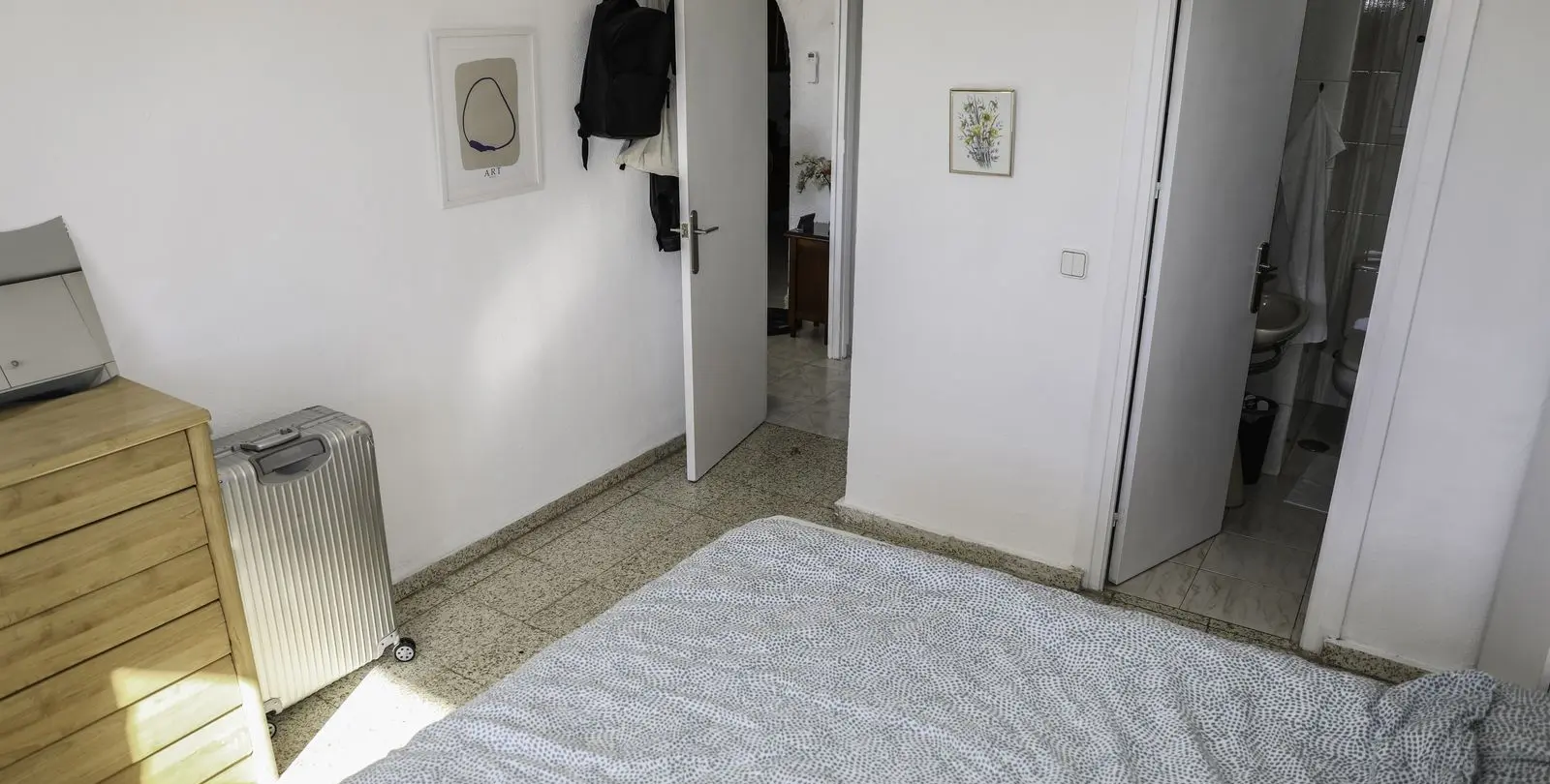 Venta de apartamento en planta media en Los Boliches 20