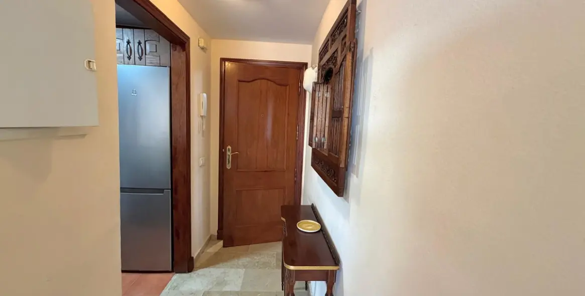 Sale of middle floor apartment in Benalmadena 5
