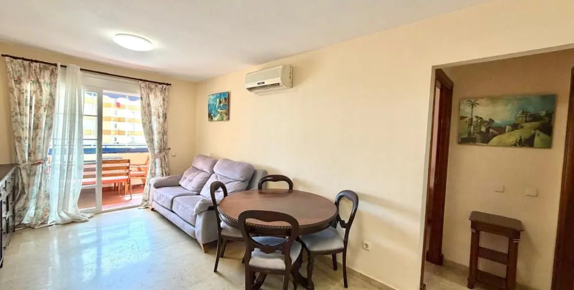 Sale of middle floor apartment in Benalmadena 7