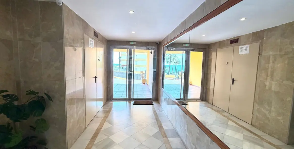 Sale of middle floor apartment in Benalmadena 18