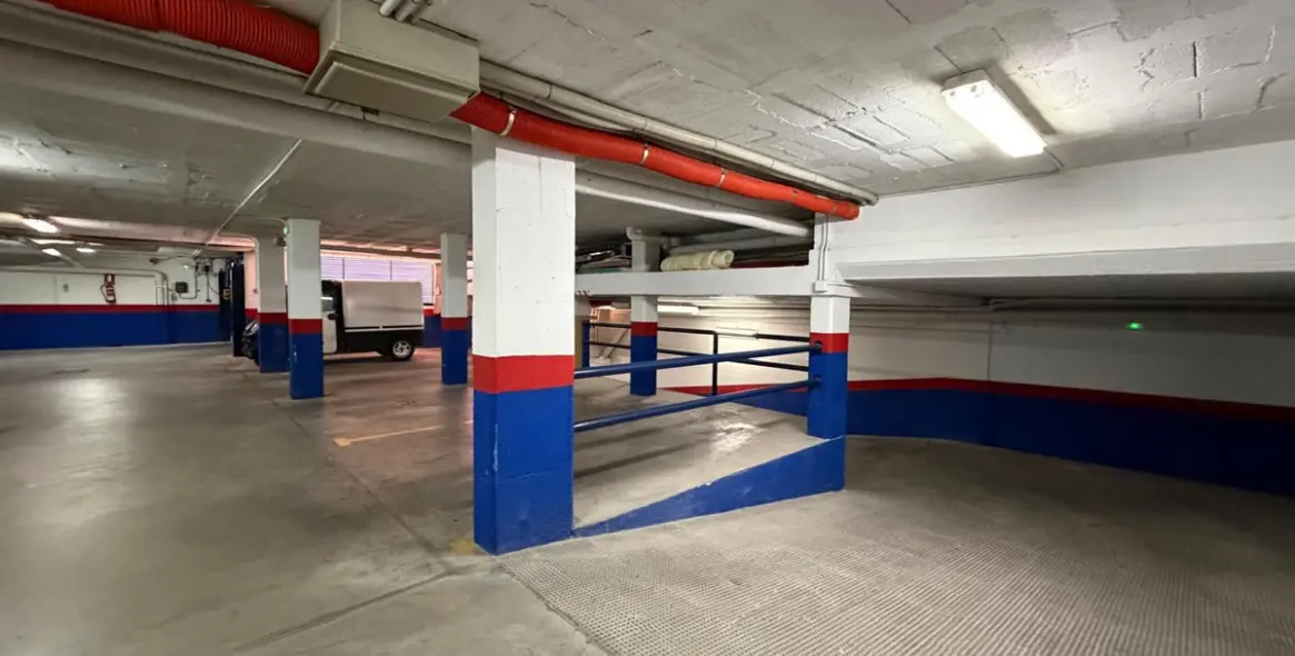 Sale of middle floor apartment in Benalmadena 23