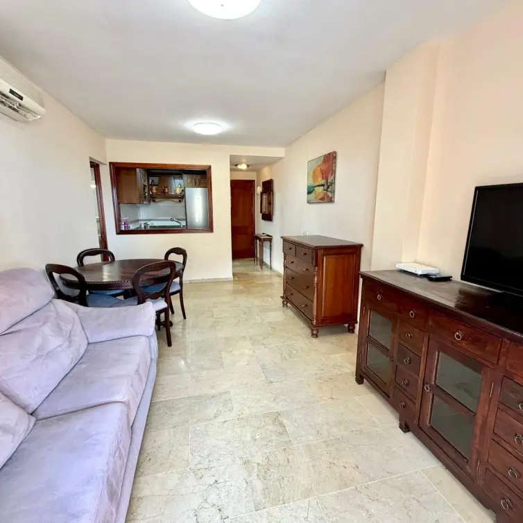 Sale of middle floor apartment in Benalmadena