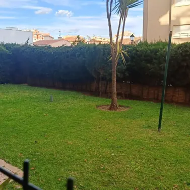 Venta de apartamento en planta media en Fuengirola