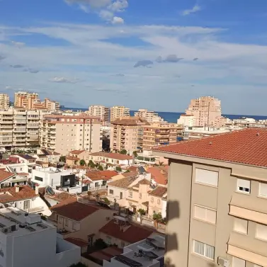 Venta de apartamento en planta media en Fuengirola
