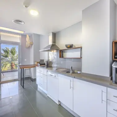 Venta de apartamento en planta media en Manilva