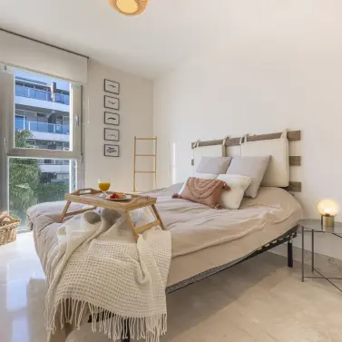 Venta de apartamento en planta media en Manilva