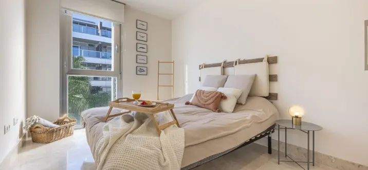Venta de apartamento en planta media en Manilva 3
