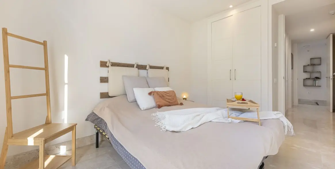 Sale of middle floor apartment in Manilva 6