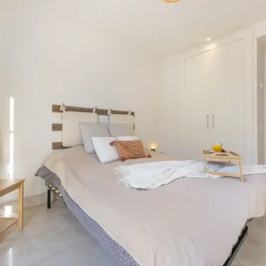 Venta de apartamento en planta media en Manilva