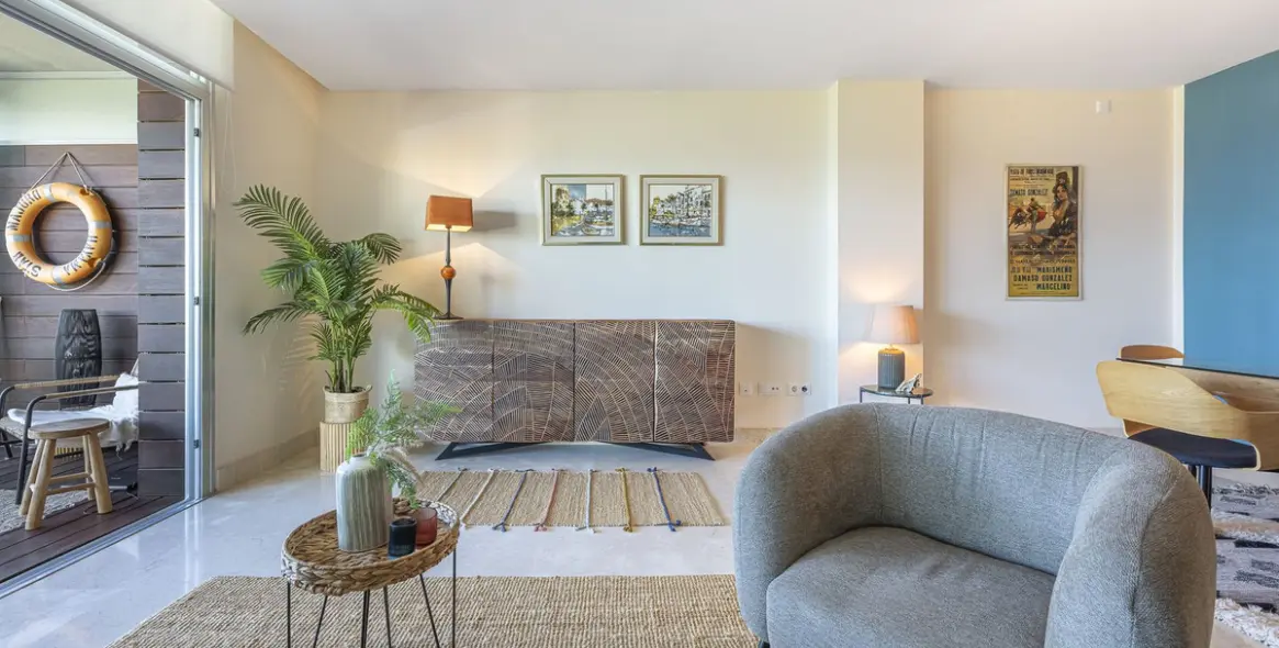 Sale of middle floor apartment in Manilva 20