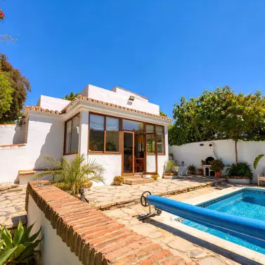 Venta de finca - cortijo en Manilva