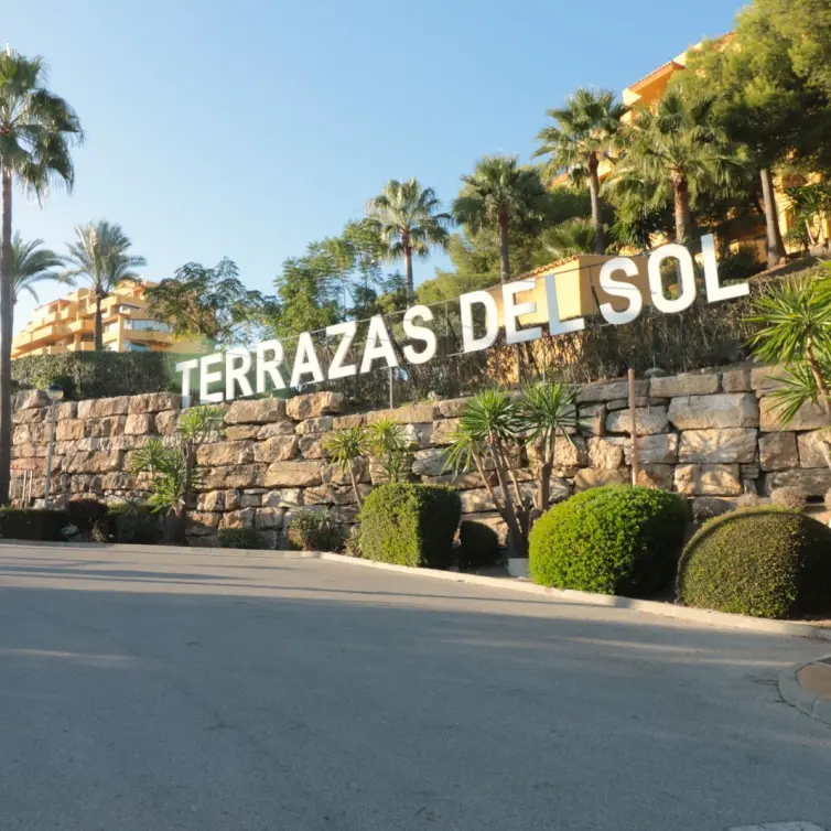 Sale of ground floor apartment in New Golden Mile
