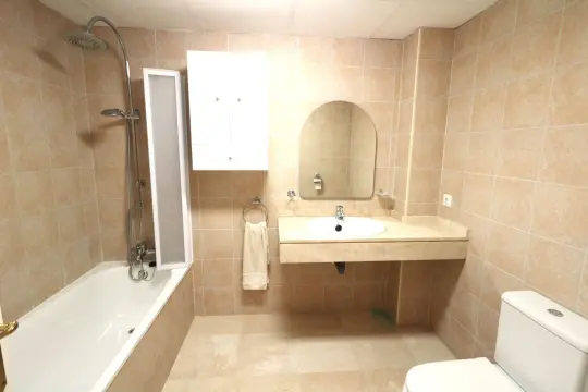 Image 9 thumb