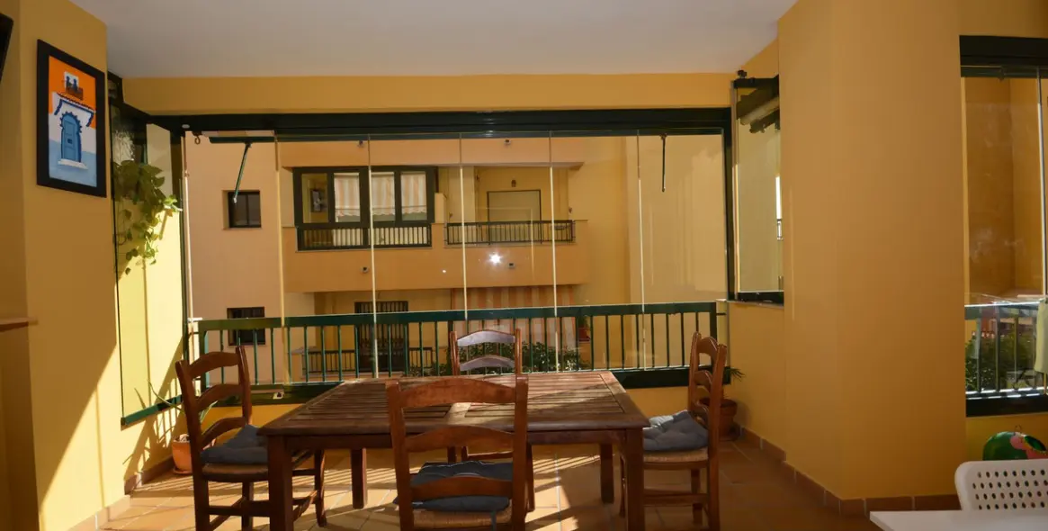 Sale of middle floor apartment in San Pedro de Alcántara 3