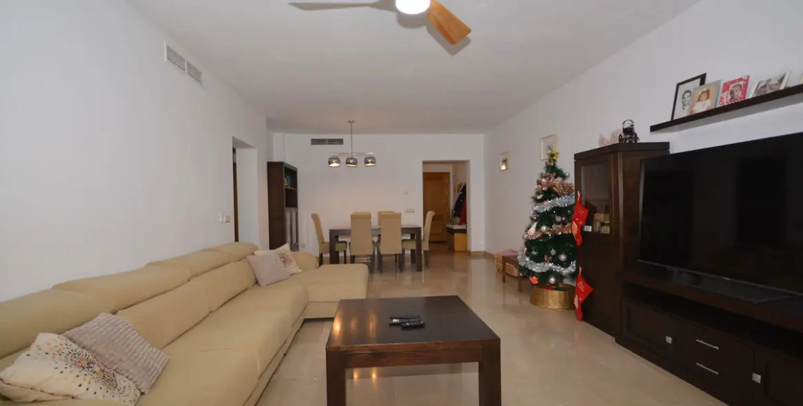 Sale of middle floor apartment in San Pedro de Alcántara 7