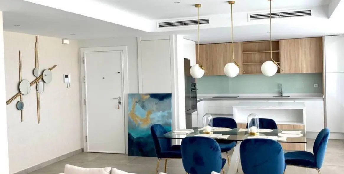 Sale of ground floor apartment in New Golden Mile 5