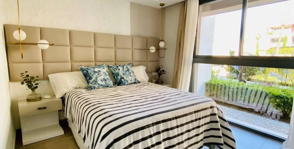 Sale of ground floor apartment in New Golden Mile 11