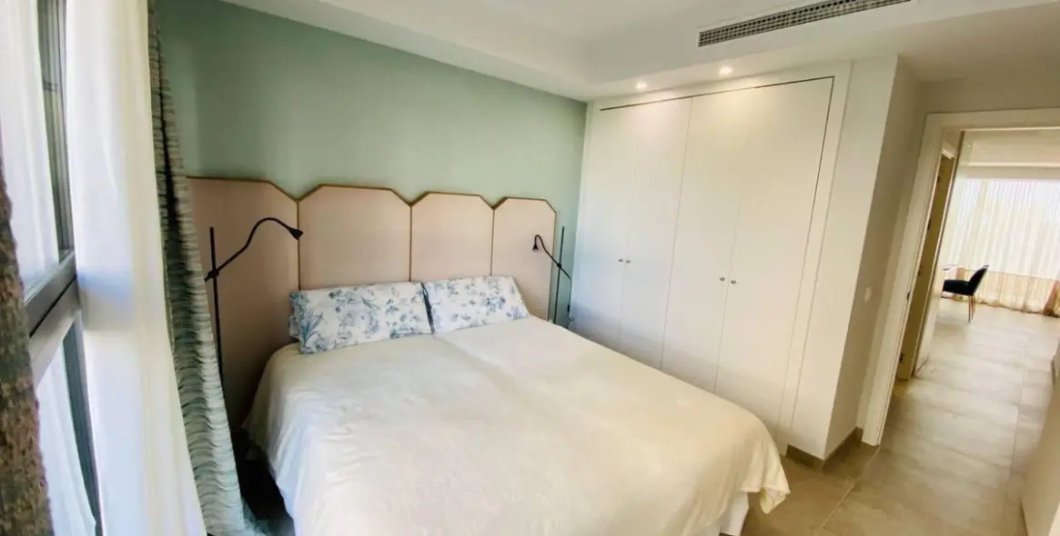 Sale of ground floor apartment in New Golden Mile 14