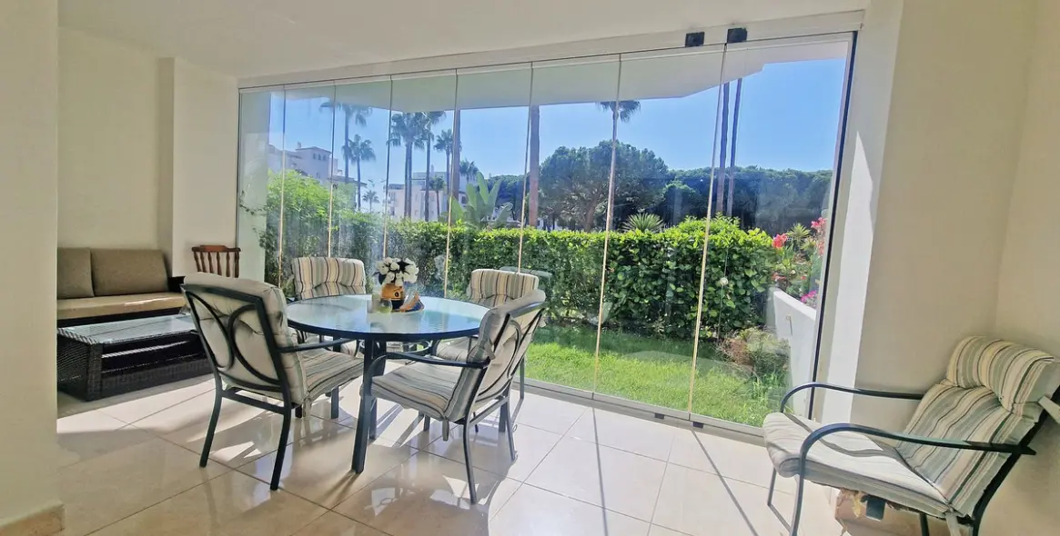 Sale of ground floor apartment in Calahonda 9